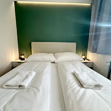 Smartrooms24 *